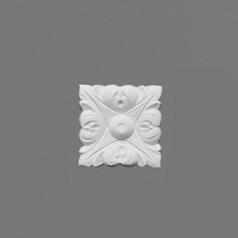 P21 - Medallion